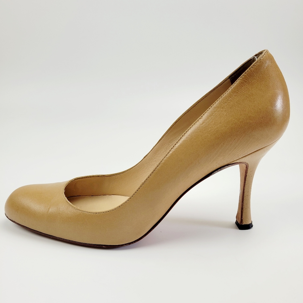 Vintage Manolo Blahnik Beige Heels Sz 37 1/2